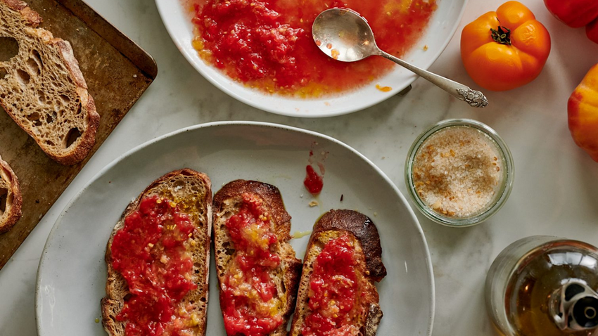 Pan con Tomate